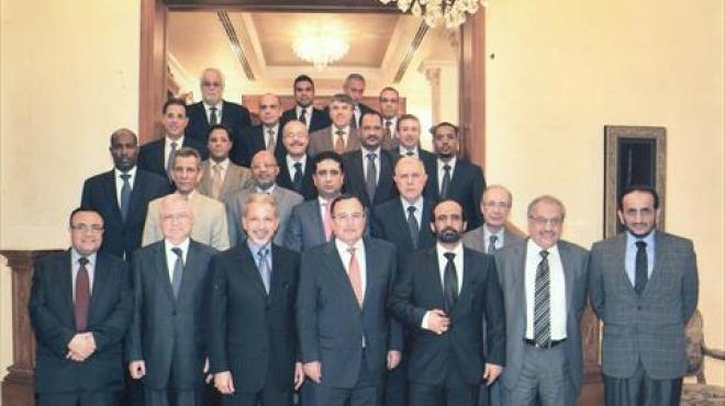 وزير الخارجية يناقش التطورات الراهنة في مصر مع السفراء العرب