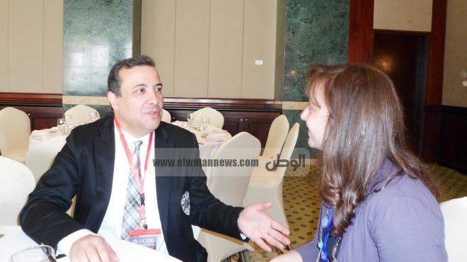د. هشام الخياط خبير أمراض الجهاز الهضمى: سرطان القولون أصبح يهاجم المصريين فى سن صغيرة