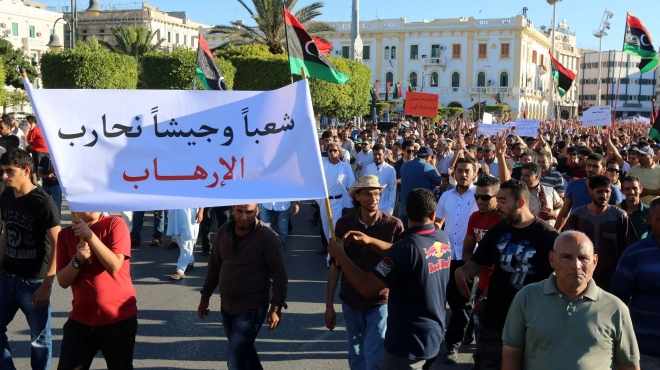 أسبوع ثانٍ من المظاهرات فى ليبيا لتفويض «حفتر» بالحرب على الإرهاب
