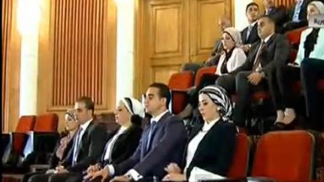  بالفيديو| زوجة السيسي وأبناؤه يحضرون مراسم أدائه اليمين الدستورية 
