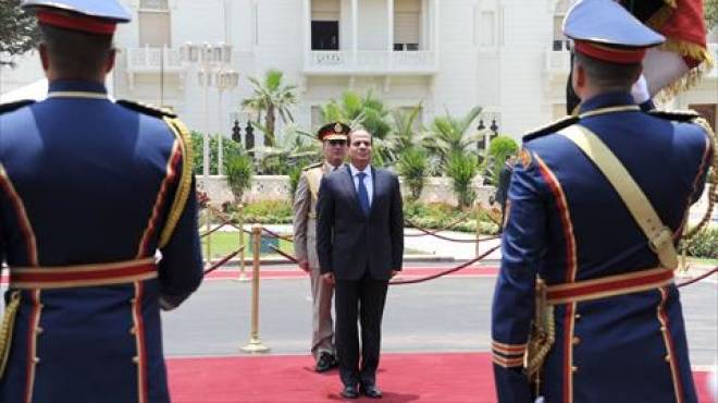 صحف عربية: مصر تستعيد «الدولة».. وتعلق «قناديل الأمل»