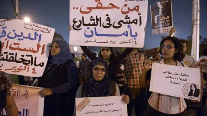 مجموعات شبابية تعلن تشكيل لجان شعبية لحماية السيدات بميدان التحرير