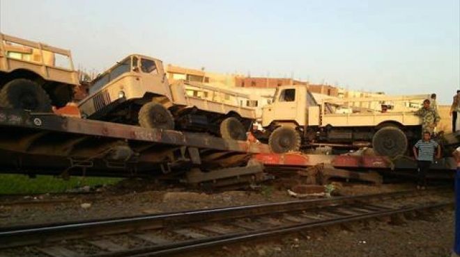 تفاصيل حادث انقلاب «القطار الحربى» فى كفر الدوار.. وإصابة 5 بينهم ضابط و3 جنود