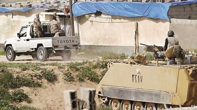  الأمن يمشط 20 منطقة في الشيخ زويد ورفح بحثا عن قتلة الجنود الأربعة