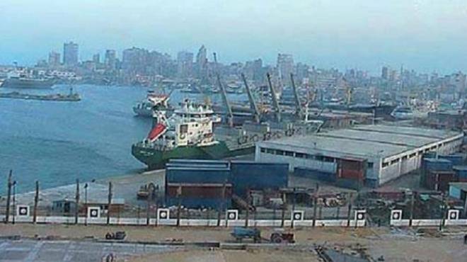 موانئ البحر الأحمر: رفع كفاءة تداول البضائع لتجنب تكدس السفن 