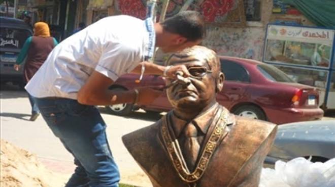 إعادة تمثال عدلي منصور إلى 