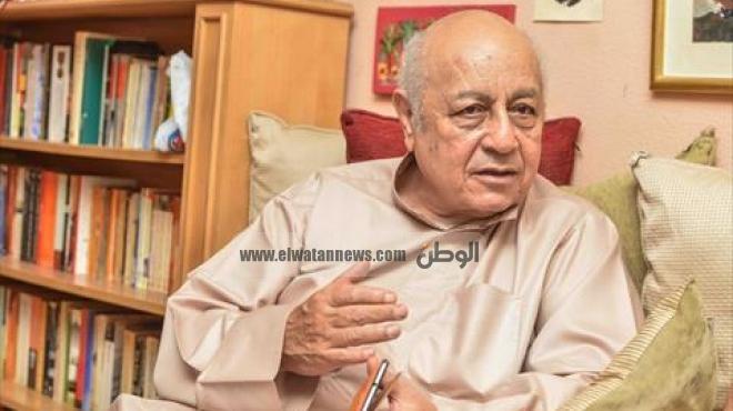 سيد حجاب: لست شاعرا للأنظمة وأتمنى أن يحاكم مبارك على الجرائم الحقيقة