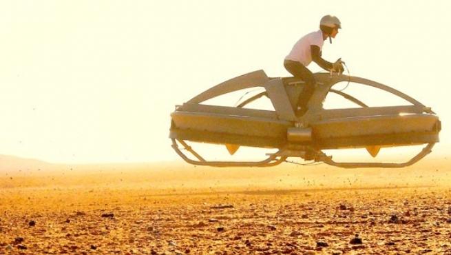 بالصور| الدراجة الطائرة من خيال الأفلام إلى أرض الواقع