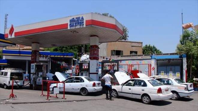 مصدر: الحكومة تتراجع عن رفع أسعار الوقود وتصر على الزيادة للمصانع