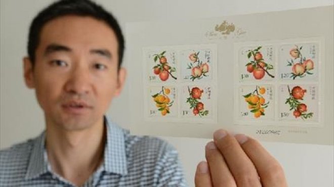  بالصور| الصين تطلق أول طوابع بريدية مُعطرة برائحة الفواكه