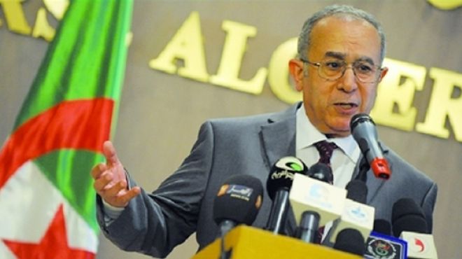 الخارجية الجزائرية: الوضع في ليبيا قضية أمنية.. ويجب تكوين حكومة عاجلة
