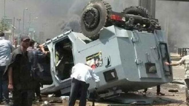 إصابة مجندين في انقلاب مدرعة للشرطة بوسط سيناء