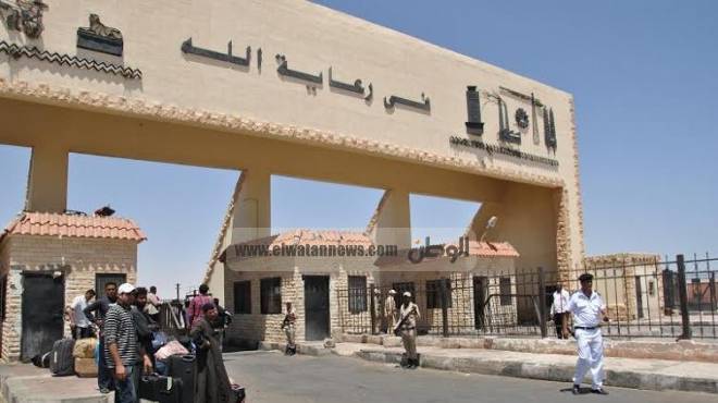 إغلاق منفذ السلوم لأسبوع خلال عيد الأضحى مع استمرار احتجاز 150 سائقا في ليبيا