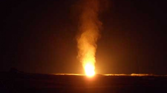 الشركة تغلق محابس خط الغاز في سيناء.. والحماية المدنية تصل لإخماد  النيران