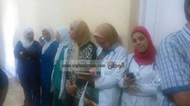 أطباء يعلنون إضرابا رمزيا عن الطعام لمدة 24 ساعة تضامنا مع المضربين بـ