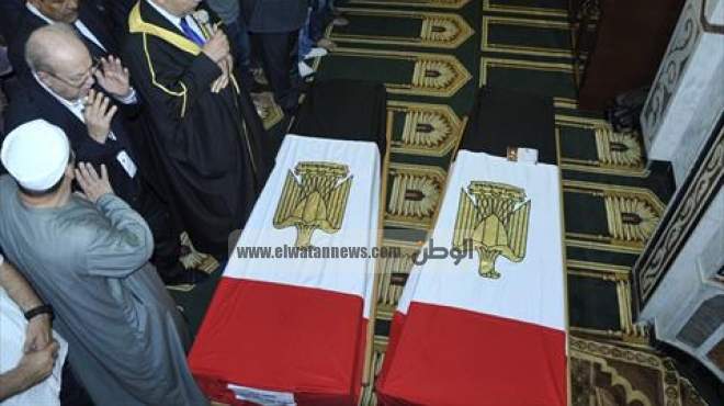 جنازة عسكرية بالسويس لشهيد المحافظة في انفجار مدرعة رفح
