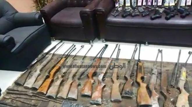 ضبط شقيقين يديران منزلهما ورشة لتصنيع الأسلحة النارية بكفر الشيخ