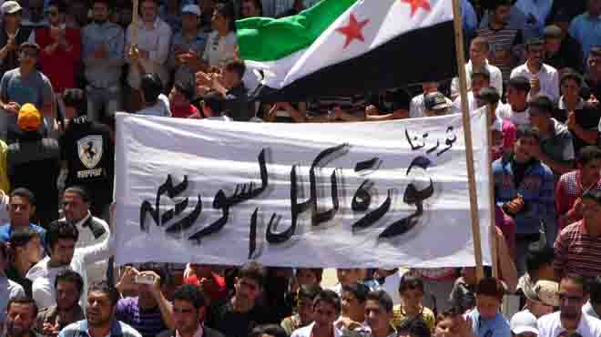 المعارضة السورية تطالب بدعم الجيش الحر وتضع وثيقة دستورية لمستقبل البلاد