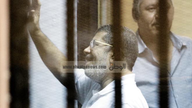 «مرسى» يتخلى عن عبارة «أنا الرئيس الشرعى» فى تحقيقات القضية الجديدة