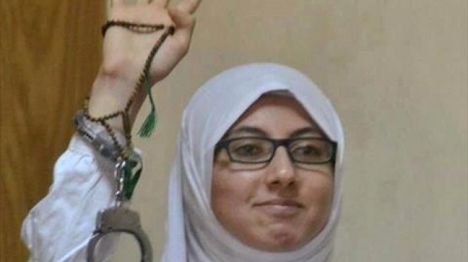ترحيل كريمة الصيرفي لمحكمة القاهرة الجديدة لنظر تجديد حبسها