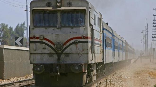  تعطل قطار بالشرقية بسبب إشعال مجهولين النيران على السكك الحديدية 