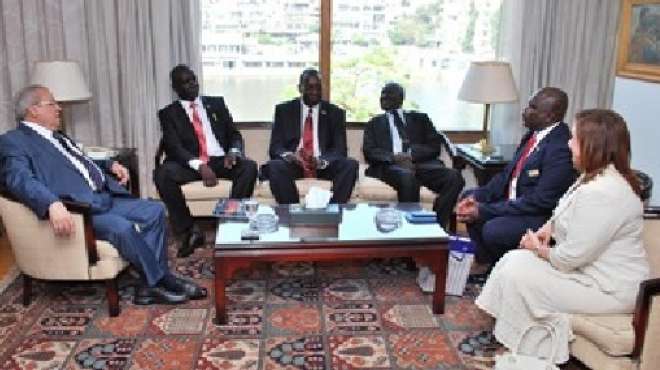 وزير الثقافة يستقبل حاكم ولاية بحر غرب الغزال بجنوب السودان