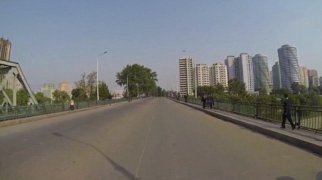 بالصور| كوريا الشمالية.. شوارع فارغة وناطحات سحاب على الطراز السوفييتي 