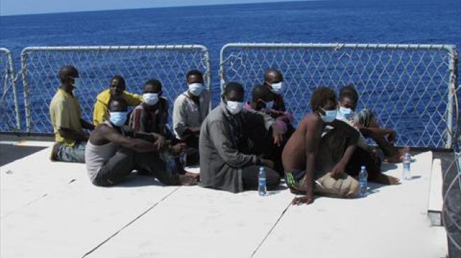 المغرب تحبط محاولة ما يقرب من 400 مهاجر إفريقي التسلل إلى إسبانيا