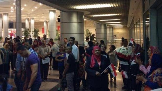 سلطات المطار ترحل راكبا يمنيا منعت الأردن دخوله إليها