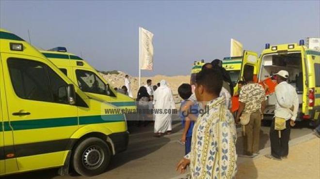 10 سيارات إسعاف لنقل مصابي حادث أوتوبيس العلمين