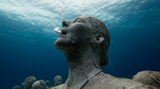 بالصور| أول متحف فني تحت الماء في المكسيك