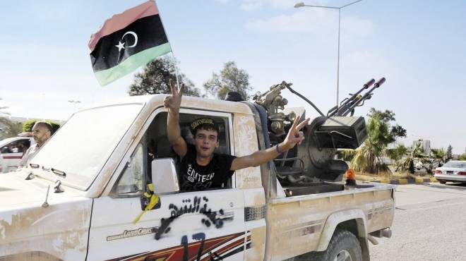 الجيش الليبي يتقدم جنوب غرب 