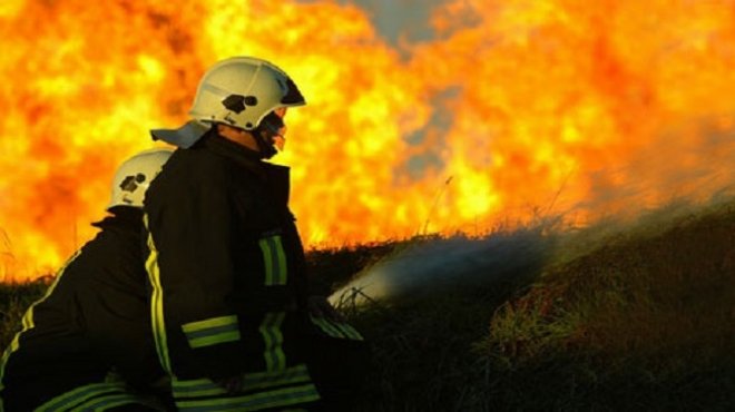 آلاف الأستراليون يفرون من منازلهم بسبب حرائق غابات 