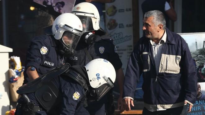 اعتقال 20 من رجال الشرطة في تركيا بتهمة التنصت