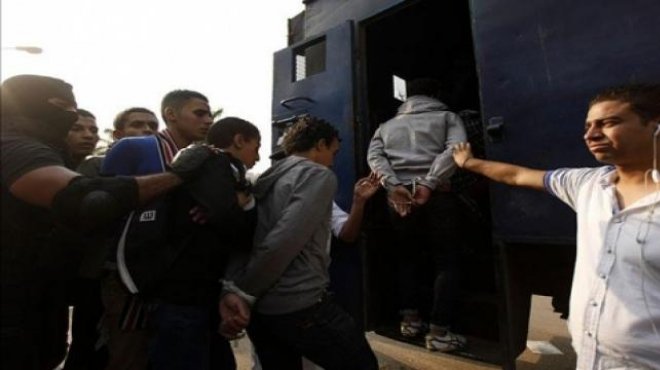  القبض على 6 طالبات بأزهر المنصورة لتظاهرهن بحرم الجامعة 