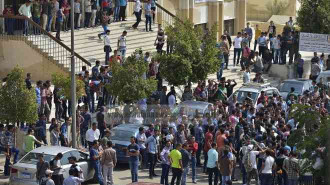 مظاهرات الإخوان في جامعة القاهرة تعطل حفل الترحيب بالطلاب الجدد