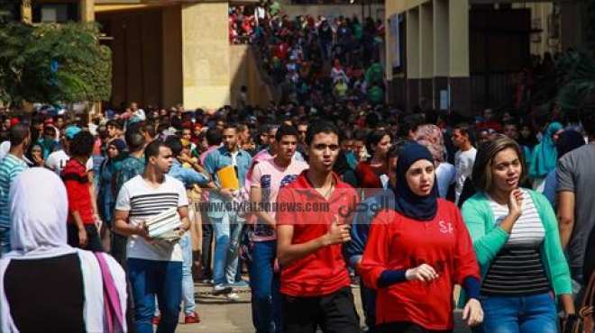 الهدوء يعود إلى الجامعات مع غياب مظاهرات الإخوان والشرطة تكثف وجودها بمحيط جامعة القاهرة