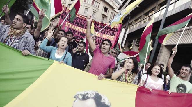 أكراد تركيا يأملون أن يعزز فوز حزب الشعب الديموقراطي فرص السلام