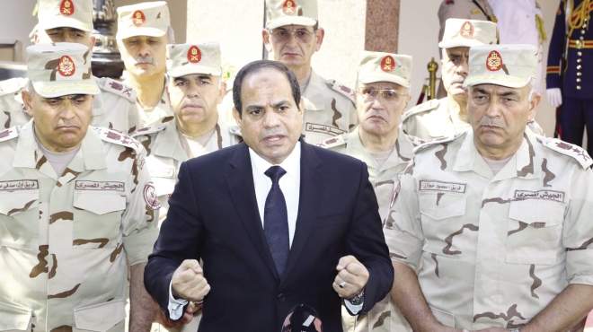 الرئيس لـ«الشعب»: مصر تخوض «حرب وجود» ولن تسقط