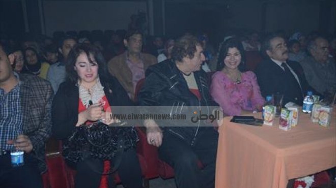 بالصور| محمد صبحي يغيب عن حفل تكريمه بمسرحية 