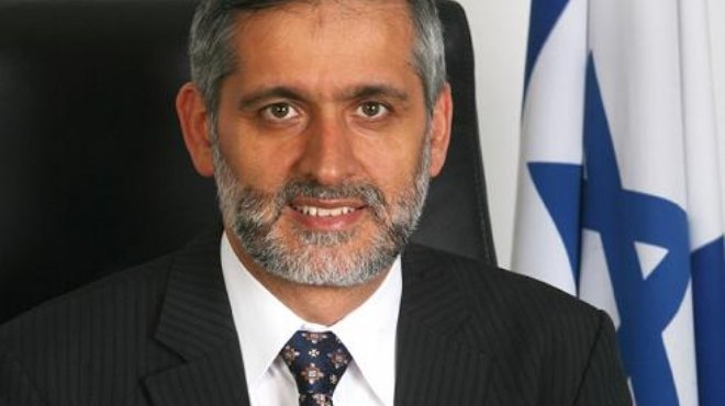 وزير الداخلية الإسرائيلية: في 2015 لن يكون بإسرائيل أي متسلل أفريقي