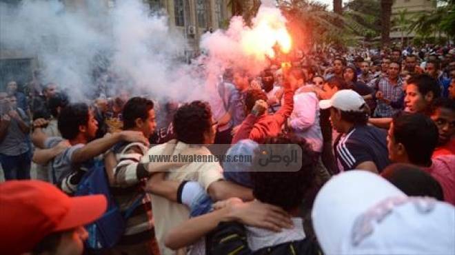وقفة احتجاجية لطلاب الإخوان بجامعة الإسكندرية رفضا لفصل 4 من زملائهم