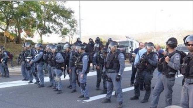الشرطة الإسرائيلية تحقق في إطلاق عناصرها النار على شاب من عرب 48