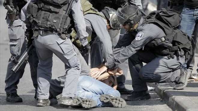 اسرائيل تعلن اعتقال عشرة من أعضاء مجموعة متطرفة معادية للعرب