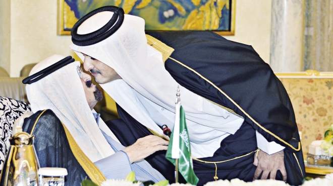 وصول أمير قطر إلى الرياض للمشاركة في تشييع جنازة الملك عبدالله