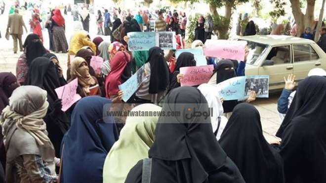 ضبط المتهمين بإحراق البوابة الرئيسية لكلية البنات جامعة الأزهر
