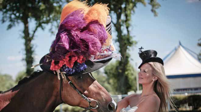 جوزنز يغزو 2012 بقبعات العصور الكلاسيكية الراقية