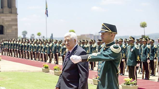 «حماس» تطالب برحيل «عباس» و«فتح»: الرئيس اختاره الشعب