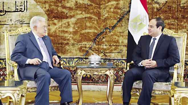 السيسي لـ«أبومازن»: القضية الفلسطينية على رأس أولويات السياسة المصرية