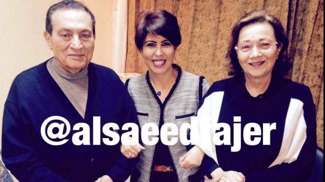 سوزان مبارك: زوجي ساعدني كأي بيت مصري.. ولم يدخل 